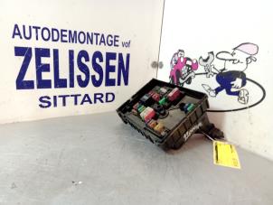 Gebruikte Zekeringkast Volkswagen Caddy III (2KA,2KH,2CA,2CH) 1.6 TDI 16V Prijs € 78,75 Margeregeling aangeboden door Zelissen V.O.F. autodemontage