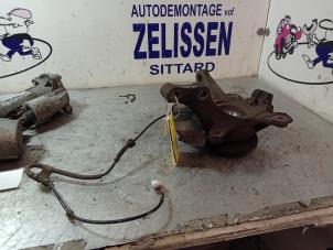 Gebruikte Wielophanging rechts-voor Opel Agila (B) 1.2 16V Prijs € 47,25 Margeregeling aangeboden door Zelissen V.O.F. autodemontage