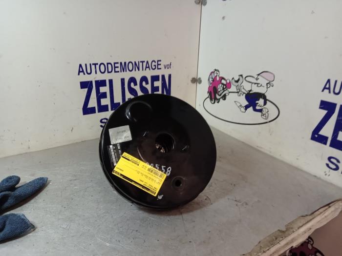 Gebruikte Rembooster Ford Focus 2 1.6 16V Prijs € 63,00 Margeregeling aangeboden door Zelissen V.O.F. autodemontage