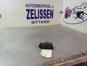 Gebruikte Schakelaar (diversen) Ford Focus 3 1.6 Ti-VCT 16V 125 Prijs € 31,50 Margeregeling aangeboden door Zelissen V.O.F. autodemontage