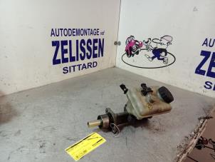 Gebruikte Hoofdremcilinder Mercedes Vito (638.0) 2.3 110D Prijs € 42,00 Margeregeling aangeboden door Zelissen V.O.F. autodemontage