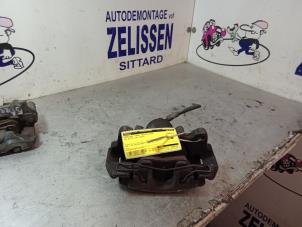 Gebruikte Remklauw (Tang) rechts-voor Volkswagen Jetta IV (162/16A) 1.4 TSI 122 16V Prijs € 36,75 Margeregeling aangeboden door Zelissen V.O.F. autodemontage
