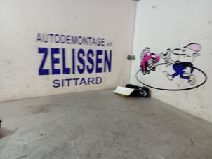 Gebruikte Schakelaar Elektrisch Raam Volkswagen Jetta IV (162/16A) 1.4 TSI 122 16V Prijs € 36,75 Margeregeling aangeboden door Zelissen V.O.F. autodemontage
