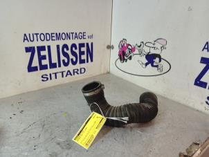 Gebruikte Intercooler Slang Mercedes SLK (R170) 2.3 230 K 16V Prijs € 36,75 Margeregeling aangeboden door Zelissen V.O.F. autodemontage