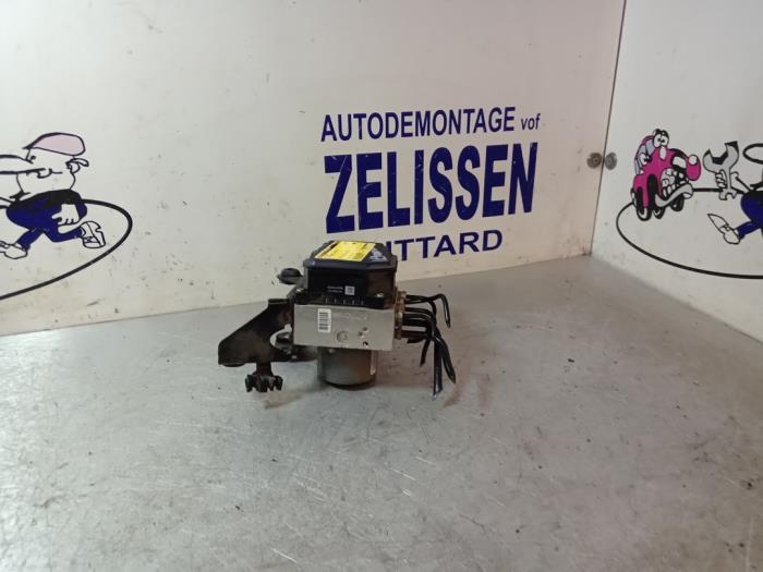 Gebruikte ABS Pomp Ford Mondeo IV Wagon 2.0 Ecoboost SCTi 16V Prijs € 194,25 Margeregeling aangeboden door Zelissen V.O.F. autodemontage