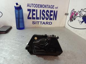 Gebruikte Schakelaar Stoelverstelling Mercedes S (W220) 3.2 S-320 18V Prijs € 78,75 Margeregeling aangeboden door Zelissen V.O.F. autodemontage