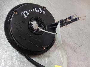 Gebruikte Airbagring Mercedes S (W220) 3.2 S-320 18V Prijs € 47,25 Margeregeling aangeboden door Zelissen V.O.F. autodemontage