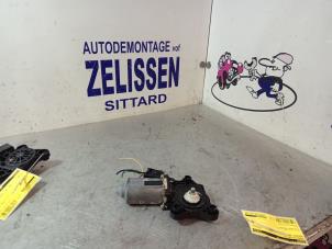 Gebruikte Raammotor Portier Mercedes S (W220) 3.2 S-320 18V Prijs € 42,00 Margeregeling aangeboden door Zelissen V.O.F. autodemontage