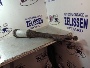 Gebruikte Schokbrekerpoot links-achter Mercedes S (W220) 3.2 S-320 18V Prijs € 214,99 Margeregeling aangeboden door Zelissen V.O.F. autodemontage