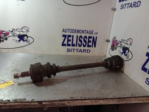 Gebruikte Aandrijfas rechts-achter Mercedes S (W220) 3.2 S-320 18V Prijs € 131,25 Margeregeling aangeboden door Zelissen V.O.F. autodemontage