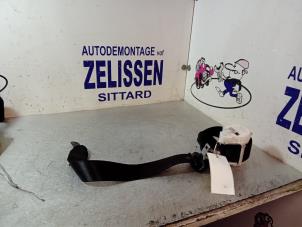 Gebruikte Veiligheidsgordel links-voor BMW X3 (E83) 2.0 16V Prijs € 52,50 Margeregeling aangeboden door Zelissen V.O.F. autodemontage