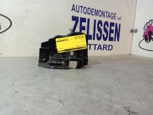 Gebruikte Deurslot Mechaniek 4Deurs rechts-voor BMW X3 (E83) 2.0 16V Prijs € 63,00 Margeregeling aangeboden door Zelissen V.O.F. autodemontage