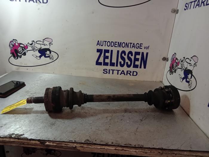 Gebruikte Steekas links-achter Mercedes SLK (R170) 2.3 230 K 16V Prijs € 99,75 Margeregeling aangeboden door Zelissen V.O.F. autodemontage