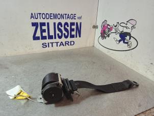 Gebruikte Veiligheidsgordel rechts-achter Mini Mini (R56) 1.6 16V One Prijs € 42,00 Margeregeling aangeboden door Zelissen V.O.F. autodemontage