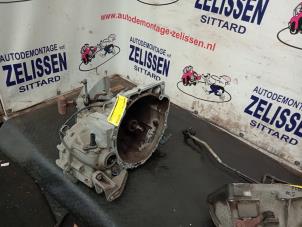 Gebruikte Versnellingsbak Mazda 2 (DE) 1.3 16V S-VT Prijs € 210,00 Margeregeling aangeboden door Zelissen V.O.F. autodemontage