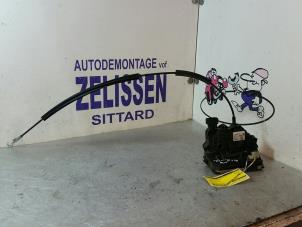 Gebruikte Deurslot Mechaniek 4Deurs rechts-voor Opel Corsa D 1.3 CDTi 16V ecoFLEX Prijs € 36,75 Margeregeling aangeboden door Zelissen V.O.F. autodemontage