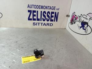 Gebruikte Elektrisch Raam Schakelaar Kia Cee'd (EDB5) 1.4 CVVT 16V Prijs € 10,50 Margeregeling aangeboden door Zelissen V.O.F. autodemontage