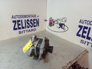 Gebruikte Dynamo Renault Megane III Grandtour (KZ) 1.4 16V TCe 130 Prijs € 78,75 Margeregeling aangeboden door Zelissen V.O.F. autodemontage