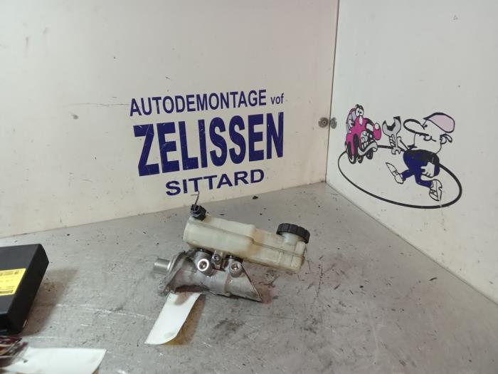 Gebruikte Hoofdremcilinder Renault Megane II (BM/CM) 2.0 16V RS Turbo Prijs € 31,50 Margeregeling aangeboden door Zelissen V.O.F. autodemontage