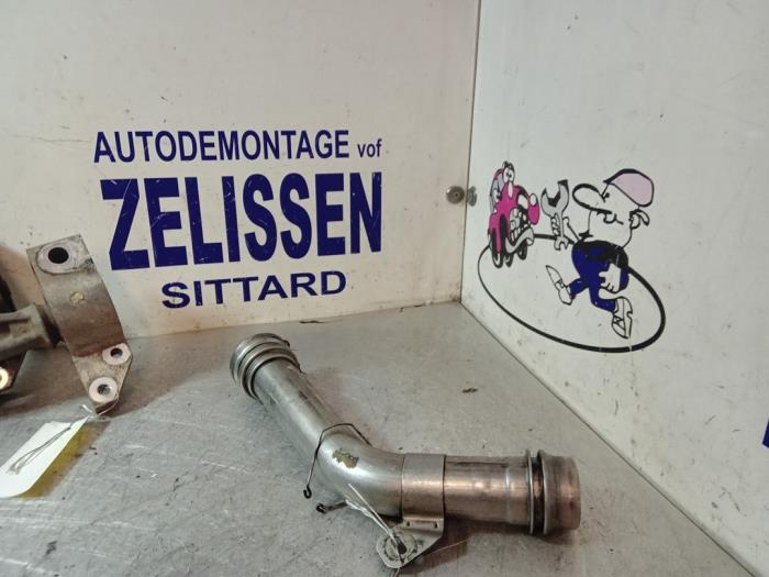 Gebruikte Intercooler Buis Ford Ka I 1.3i Prijs € 78,75 Margeregeling aangeboden door Zelissen V.O.F. autodemontage