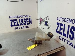 Gebruikte Hoofdremcilinder Toyota Yaris (P1) 1.3 16V VVT-i Prijs € 42,00 Margeregeling aangeboden door Zelissen V.O.F. autodemontage