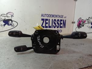 Gebruikte Combischakelaar Stuurkolom BMW 3 serie (E90) 318i 16V Prijs € 183,75 Margeregeling aangeboden door Zelissen V.O.F. autodemontage