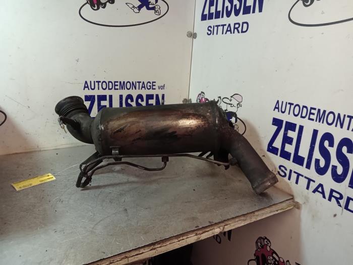 Gebruikte Roetfilter Mercedes E Combi (S211) 3.2 E-320 CDI 24V Prijs € 420,00 Margeregeling aangeboden door Zelissen V.O.F. autodemontage
