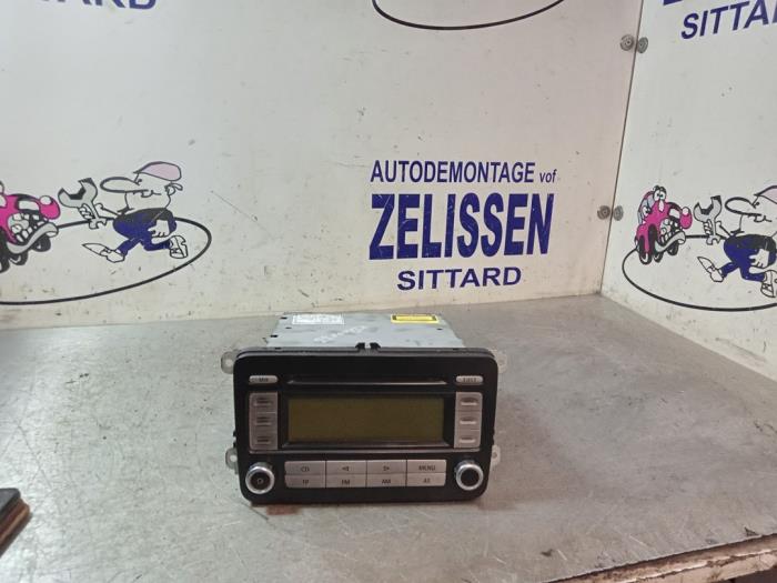 Radio CD Speler van een Volkswagen Eos (1F7/F8)  2003
