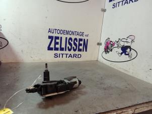 Gebruikte Ruitenwissermotor achter Seat Leon (1P1) 1.6 Prijs € 36,75 Margeregeling aangeboden door Zelissen V.O.F. autodemontage