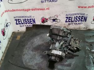 Gebruikte Versnellingsbak Fiat Grande Punto (199) 1.3 JTD Multijet 16V 85 Actual Prijs € 315,00 Margeregeling aangeboden door Zelissen V.O.F. autodemontage