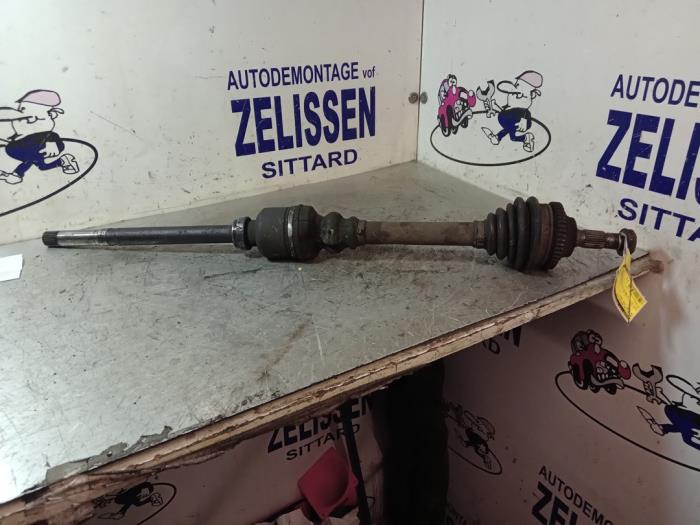 Gebruikte Steekas rechts-voor Volkswagen Caddy II (9K9A) 1.9 SDI Prijs € 84,00 Margeregeling aangeboden door Zelissen V.O.F. autodemontage