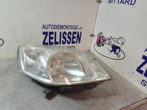 Gebruikte Koplamp rechts Fiat Fiorino (225) 1.3 JTD 16V Multijet Prijs € 73,50 Margeregeling aangeboden door Zelissen V.O.F. autodemontage