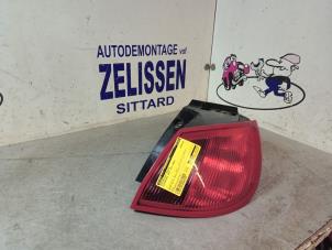 Gebruikte Achterlicht rechts Mitsubishi Colt (Z2/Z3) 1.1 12V Prijs € 47,25 Margeregeling aangeboden door Zelissen V.O.F. autodemontage