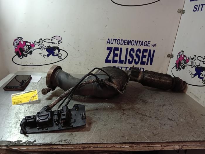 Gebruikte Roetfilter BMW 7 serie (E65/E66/E67) 730d,Ld 3.0 24V Prijs € 525,00 Margeregeling aangeboden door Zelissen V.O.F. autodemontage
