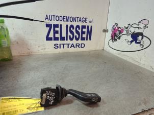Gebruikte Ruitenwis Schakelaar Suzuki New Ignis (MH) 1.3 16V Prijs € 15,75 Margeregeling aangeboden door Zelissen V.O.F. autodemontage