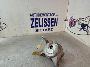 Gebruikte Motorsteun Opel Zafira (M75) 1.6 16V Prijs € 21,00 Margeregeling aangeboden door Zelissen V.O.F. autodemontage