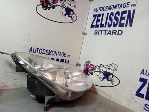 Gebruikte Rechter Koplamp Citroen C5 II Break (RE) 2.0 16V Prijs € 78,75 Margeregeling aangeboden door Zelissen V.O.F. autodemontage