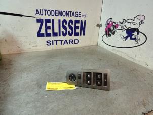Gebruikte Elektrisch Raam Schakelaar BMW 7 serie (E65/E66/E67) 730d,Ld 3.0 24V Prijs € 31,50 Margeregeling aangeboden door Zelissen V.O.F. autodemontage