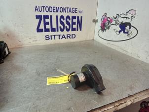 Gebruikte Chaufage Ventilatiemotor Mercedes ML I (163) 270 2.7 CDI 20V Prijs € 26,25 Margeregeling aangeboden door Zelissen V.O.F. autodemontage