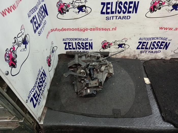 Gebruikte Versnellingsbak Volkswagen Fox (5Z) 1.2 Prijs € 210,00 Margeregeling aangeboden door Zelissen V.O.F. autodemontage