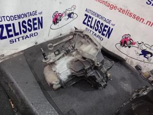 Gebruikte Versnellingsbak Peugeot 206 Prijs € 367,50 Margeregeling aangeboden door Zelissen V.O.F. autodemontage