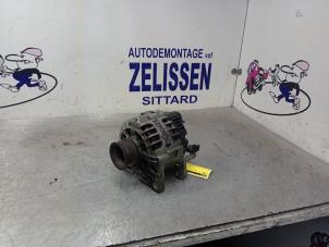 Gebruikte Dynamo Volkswagen Bora (1J2) 2.0 Prijs € 31,50 Margeregeling aangeboden door Zelissen V.O.F. autodemontage