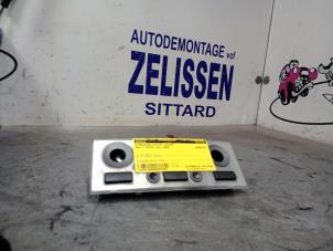 Gebruikte Binnenverlichting achter BMW 7 serie (E65/E66/E67) 730d,Ld 3.0 24V Prijs € 26,25 Margeregeling aangeboden door Zelissen V.O.F. autodemontage