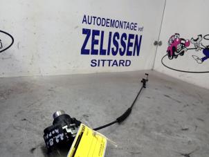 Gebruikte Slot Cilinder achter BMW 7 serie (E65/E66/E67) 730d,Ld 3.0 24V Prijs € 42,00 Margeregeling aangeboden door Zelissen V.O.F. autodemontage