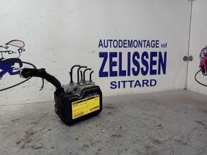 Gebruikte ABS Pomp Alfa Romeo 159 Sportwagon (939BX) 1.9 JTDm Prijs € 152,25 Margeregeling aangeboden door Zelissen V.O.F. autodemontage