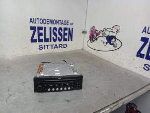 Gebruikte Radio CD Speler Peugeot 207 CC (WB) 1.6 16V Prijs € 99,75 Margeregeling aangeboden door Zelissen V.O.F. autodemontage