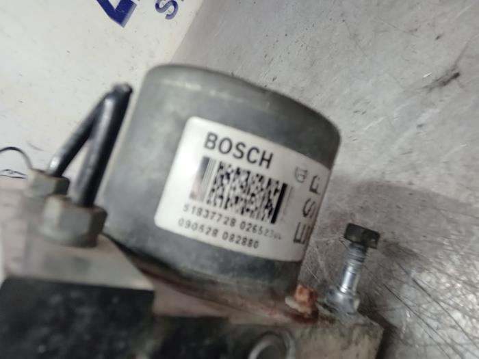Gebruikte ABS Pomp Alfa Romeo MiTo (955) 1.4 16V Prijs € 183,75 Margeregeling aangeboden door Zelissen V.O.F. autodemontage