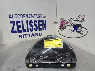 Gebruikte Cockpit Peugeot 1007 (KM) 1.4 16V Prijs € 99,75 Margeregeling aangeboden door Zelissen V.O.F. autodemontage