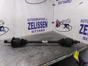 Gebruikte Aandrijfas links-achter BMW 1 serie (F20) 116i 1.6 16V Prijs € 183,75 Margeregeling aangeboden door Zelissen V.O.F. autodemontage