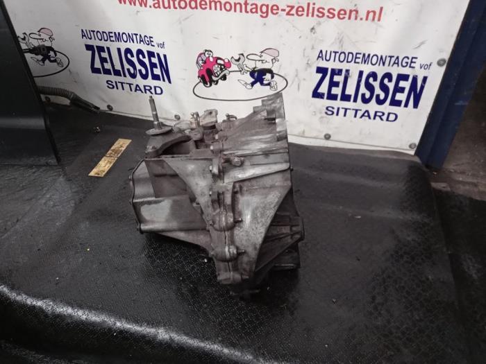 Gebruikte Versnellingsbak Peugeot 5008 I (0A/0E) 1.6 THP 16V Prijs € 630,00 Margeregeling aangeboden door Zelissen V.O.F. autodemontage